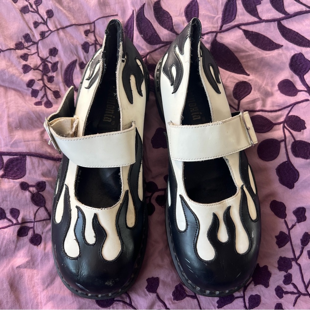 vintage y2k flame demonia mary janes